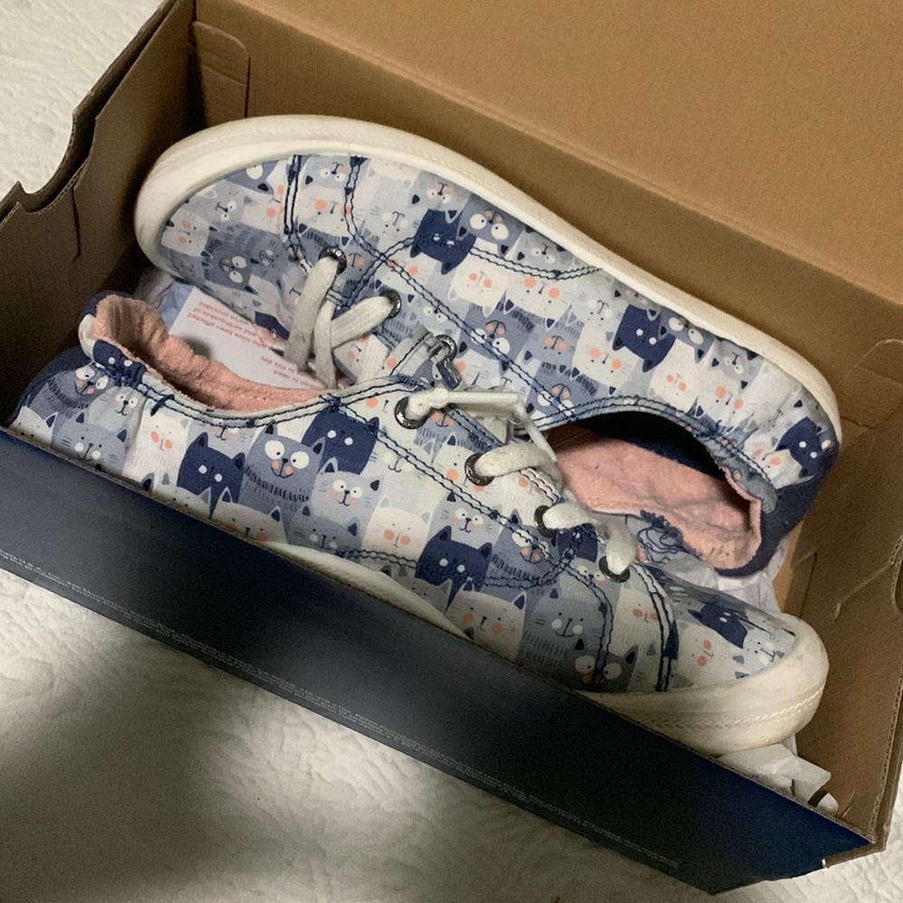 Bobs from Skechers In good used condition size